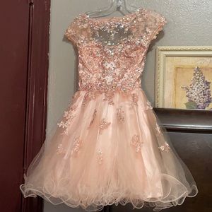 Vestido elegante de fiesta